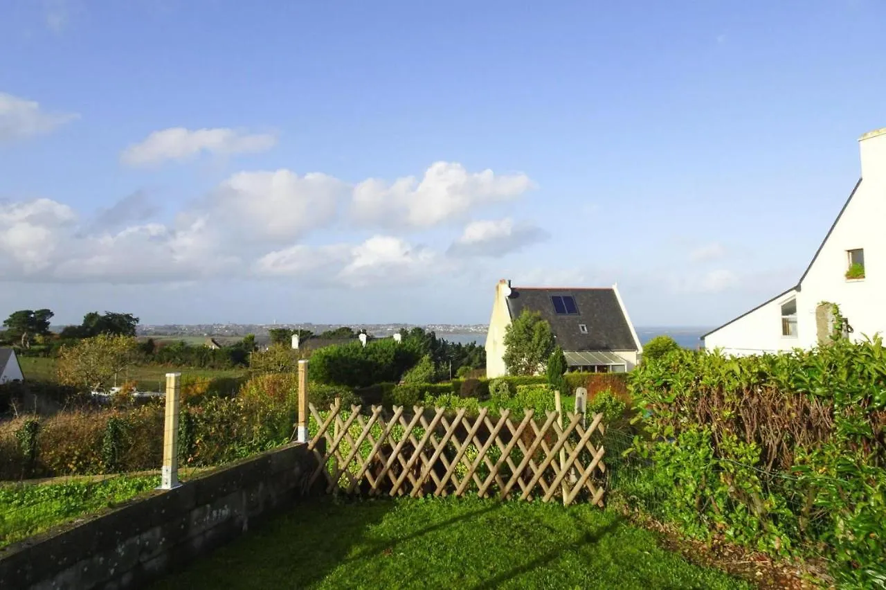 Holiday home Terraced House With Garden And Sea View, Paimpol Villa