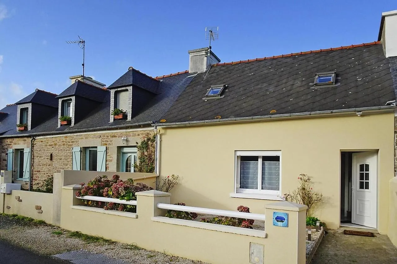 Terraced House With Garden And Sea View, Paimpol Villa